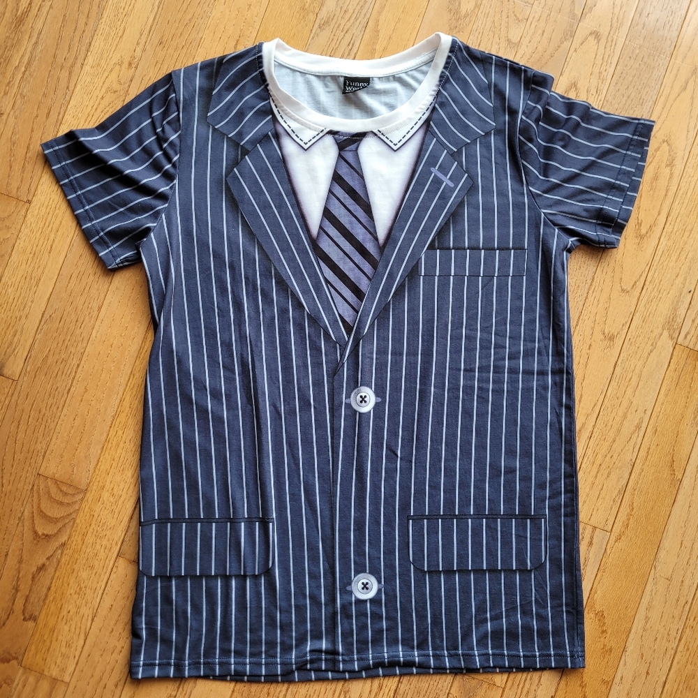 Tuxedo Blue Graphic Tshirt Funny World M